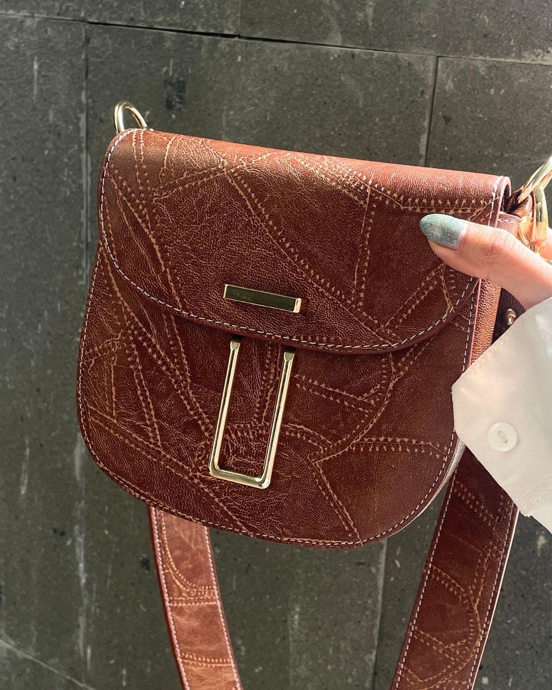 OSCAR — RUST BROWN