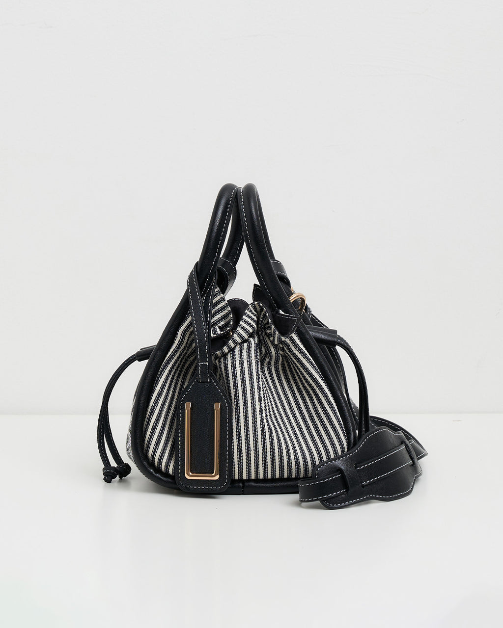 BENTO 20 — MIDNIGHT STRIPE