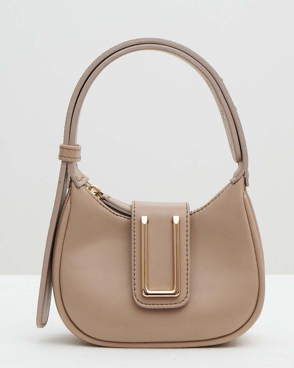 BRADSHAW 16 — NUDE