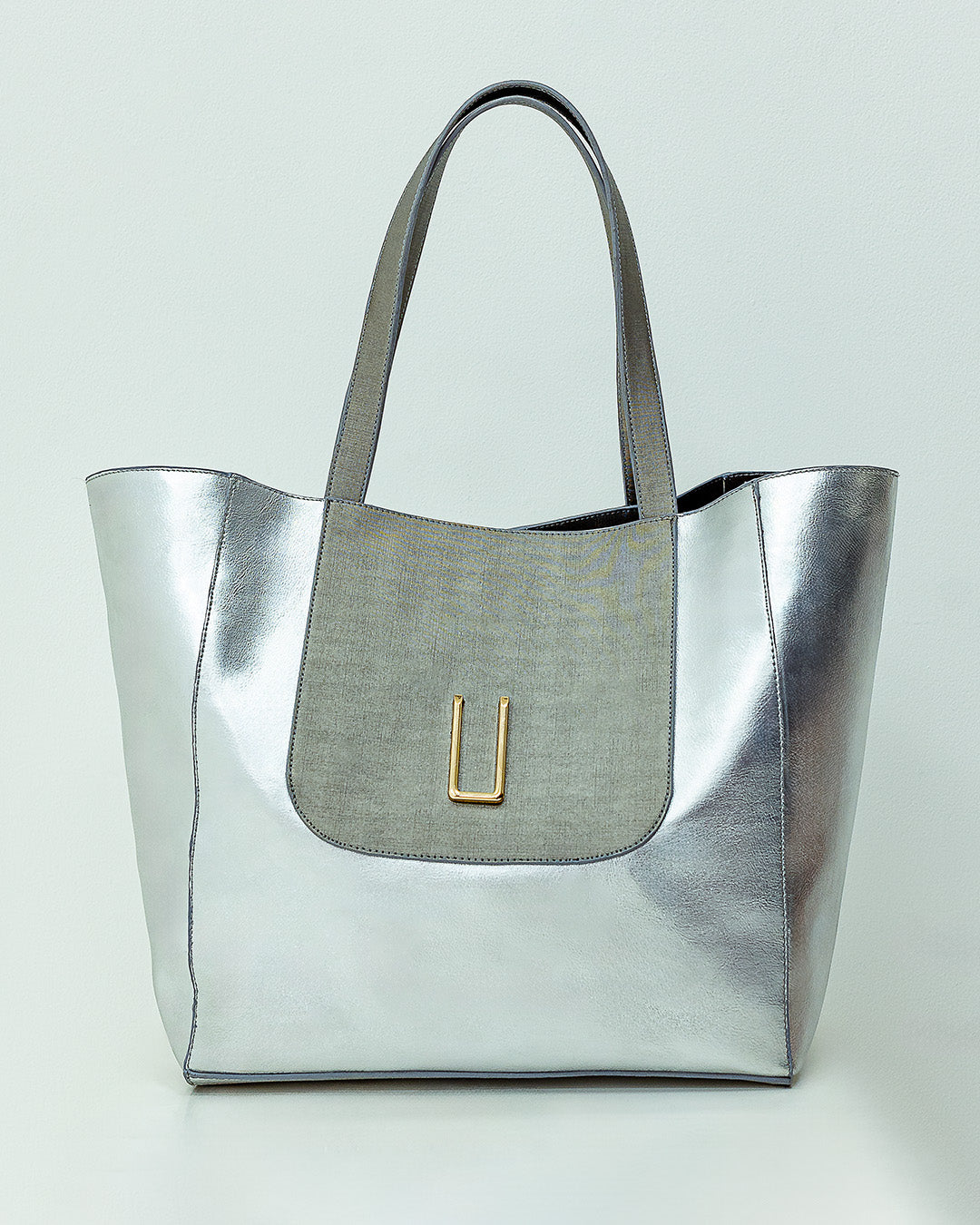 PORTRAIT 32 — SILVER