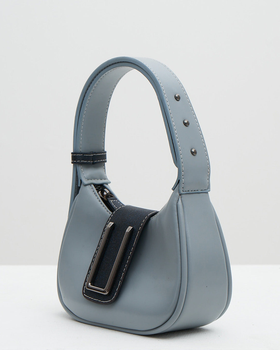 BRADSHAW 16 — DENIM SKY