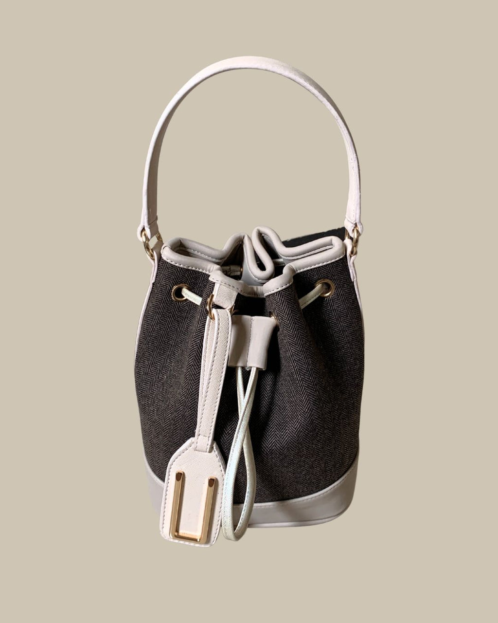 NARHA 23 —  PORCELAIN WHITE