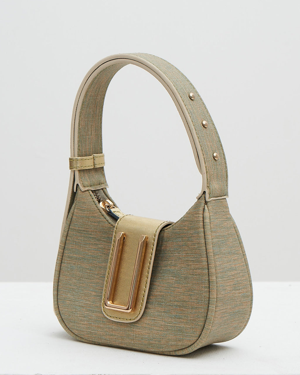 BRADSHAW 16 — DEW GOLD