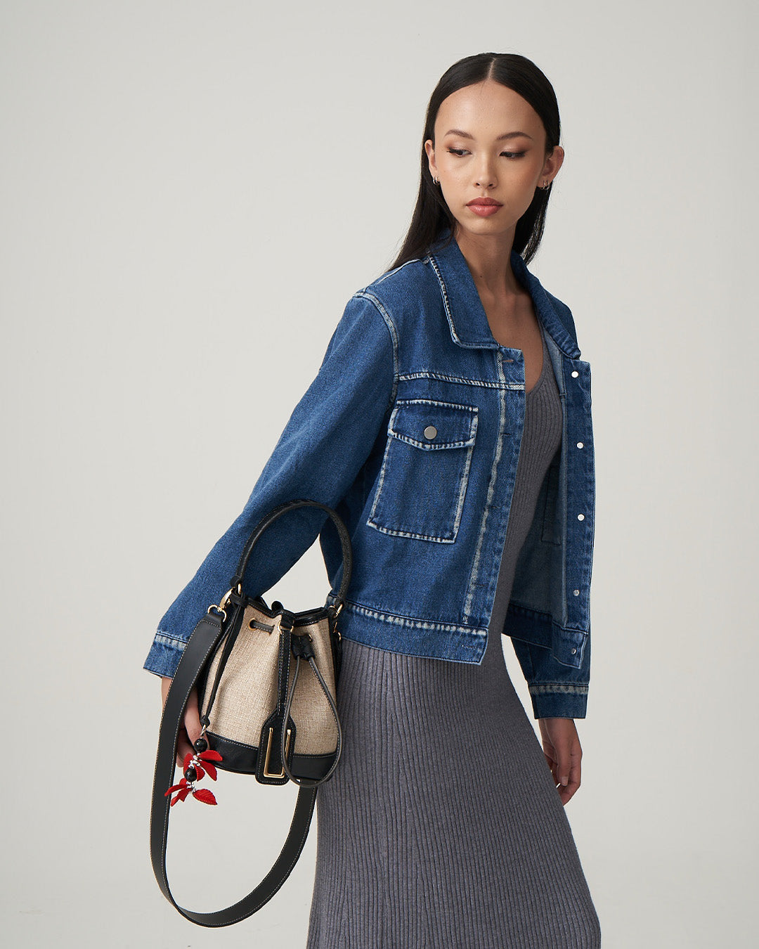 NARHA 22 — WOVEN BLACK