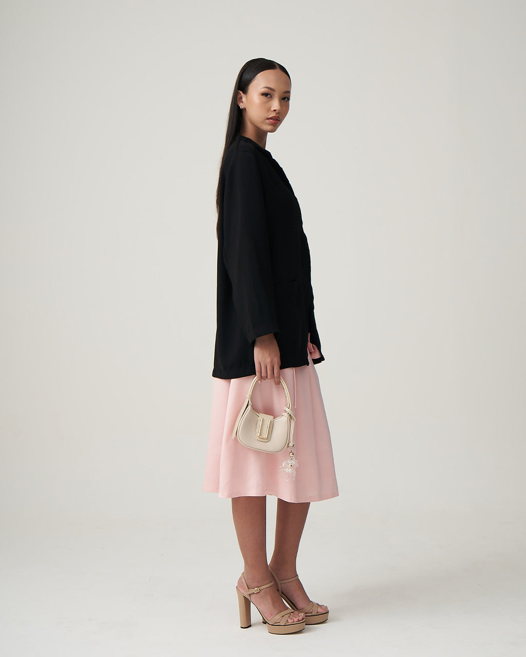 BRADSHAW 16 — IVORY WHITE