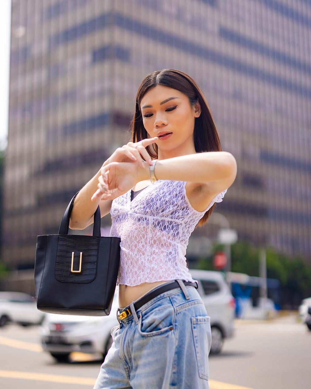 PORTRAIT 20 — BLACK