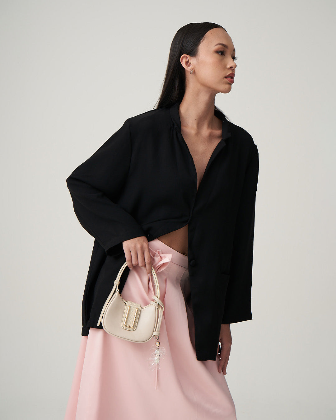 BRADSHAW 16 — IVORY WHITE