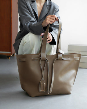 DAZE 32 — TAUPE (WITH LEATHER POUCH)