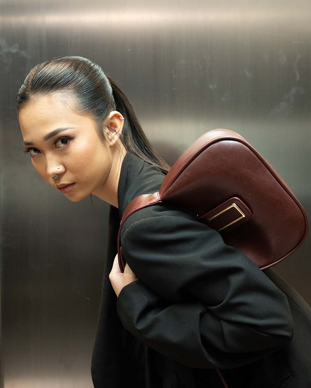 BRADSHAW 23 — WINE