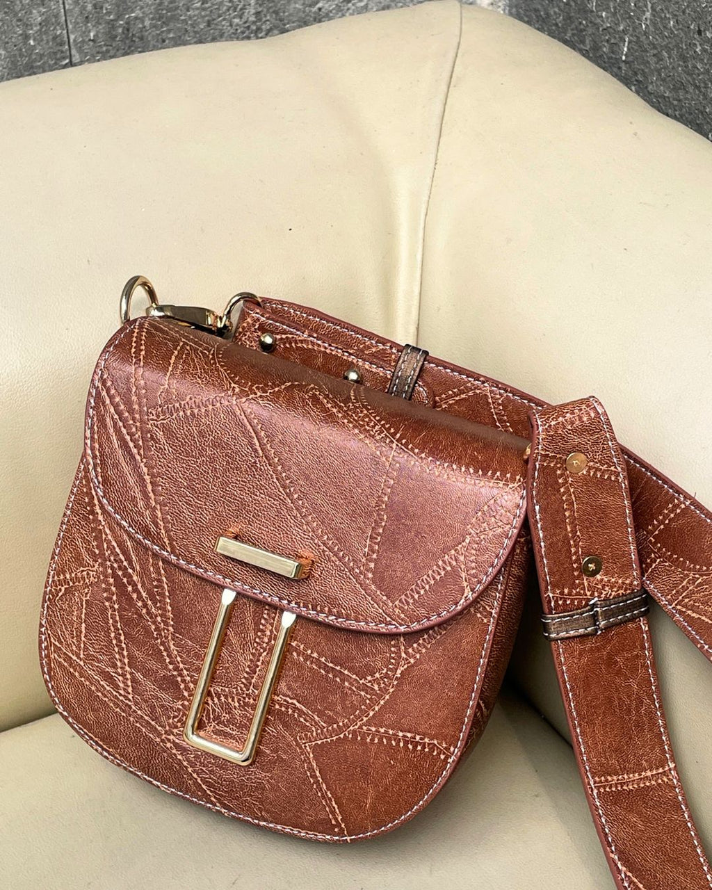 OSCAR — RUST BROWN