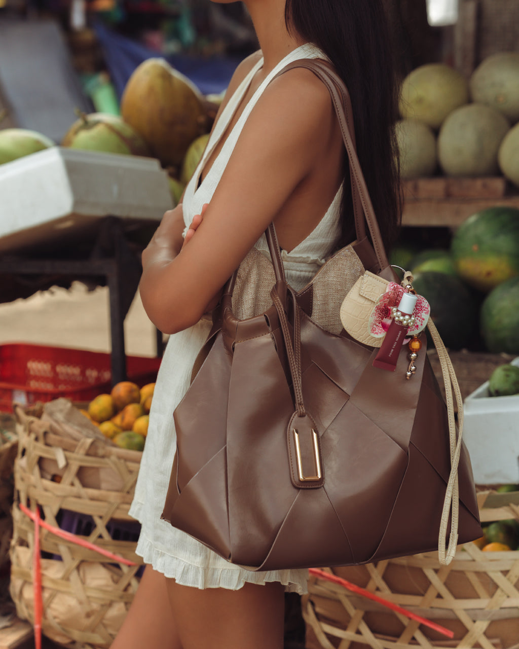 LIPAT 30 — TAUPE