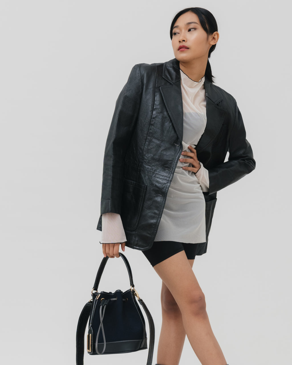 NARHA 22 — NIGHT BLACK