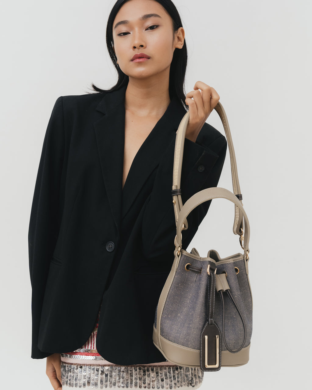 NARHA 22 — ASH GREY