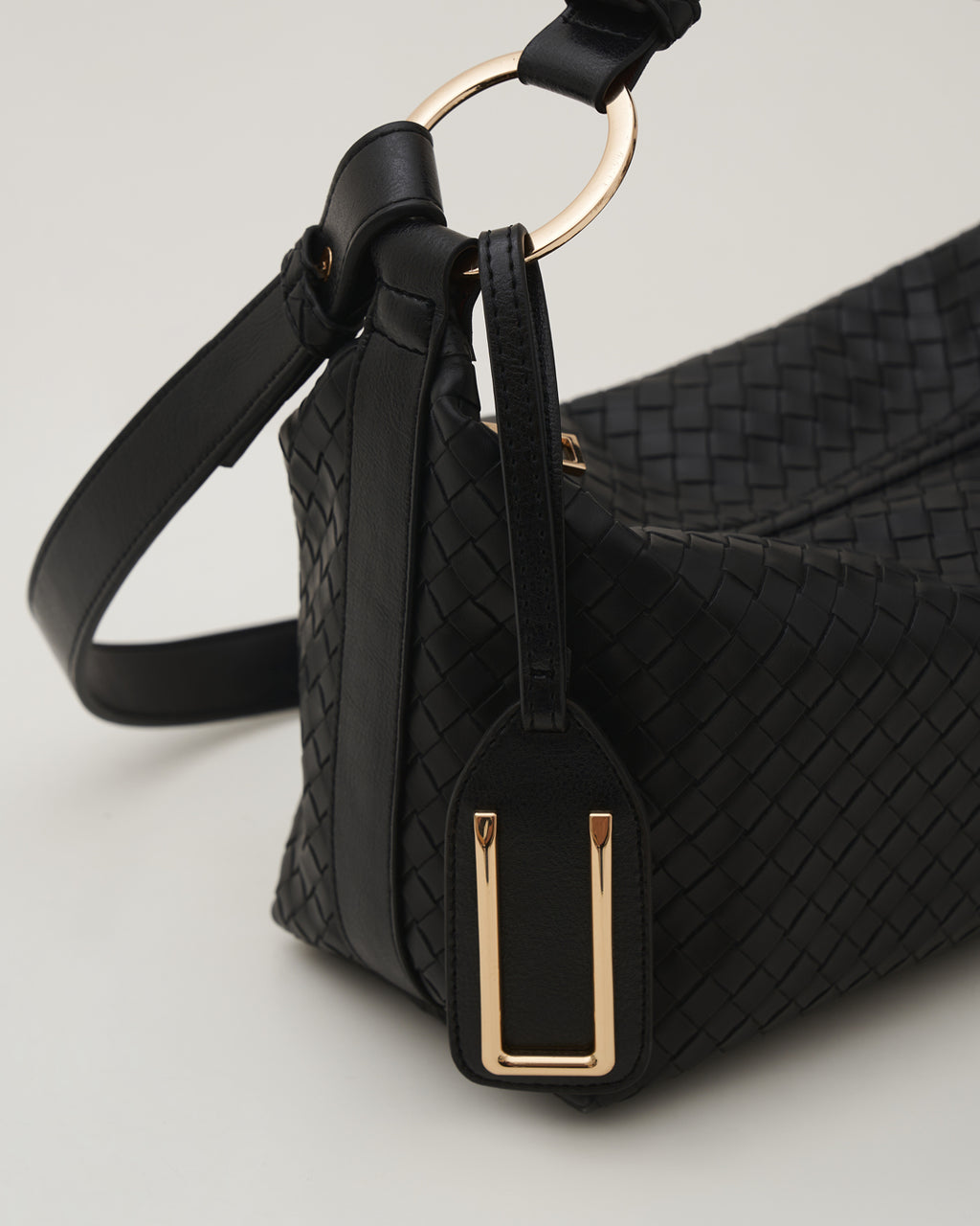 LOOP 20 — WOVEN BLACK