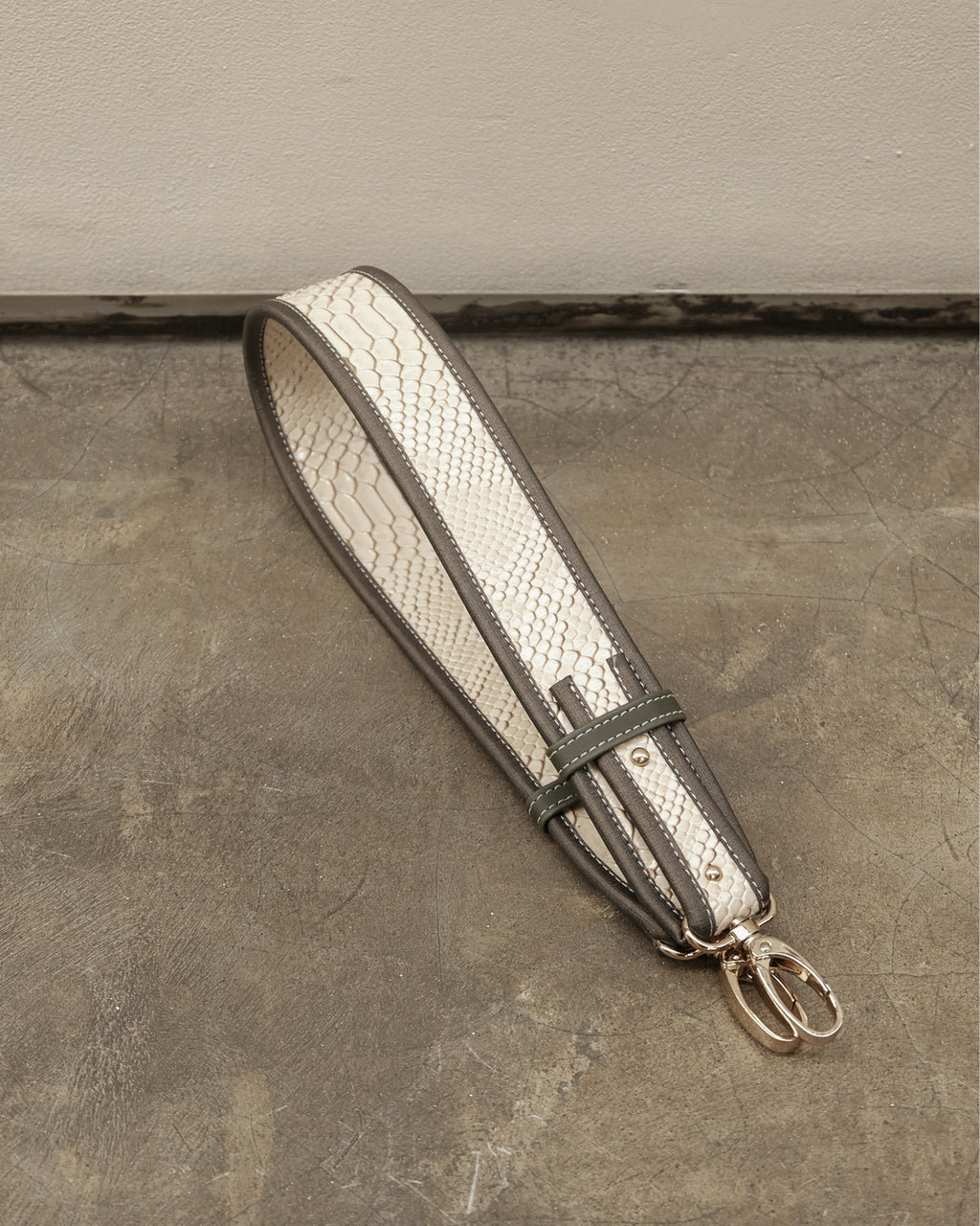 SHOULDER STRAP — PYTHON SNOW