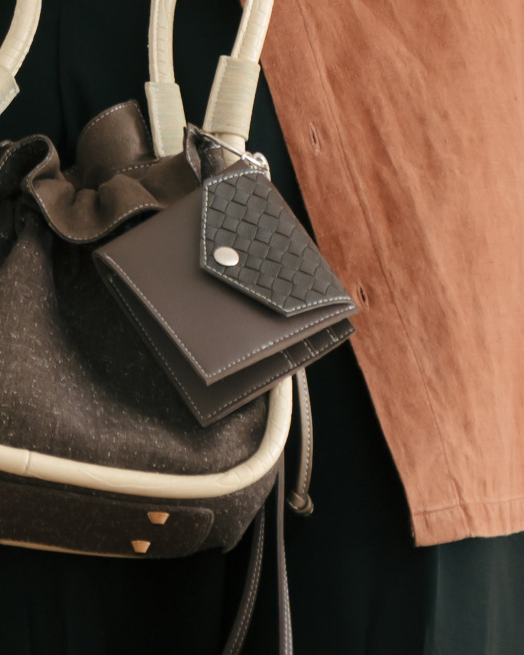 LANYARD WALLET — ESPRESSO CACAO