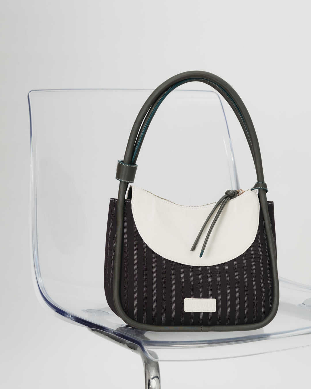 COCKTAIL - OLIVE MARTINI