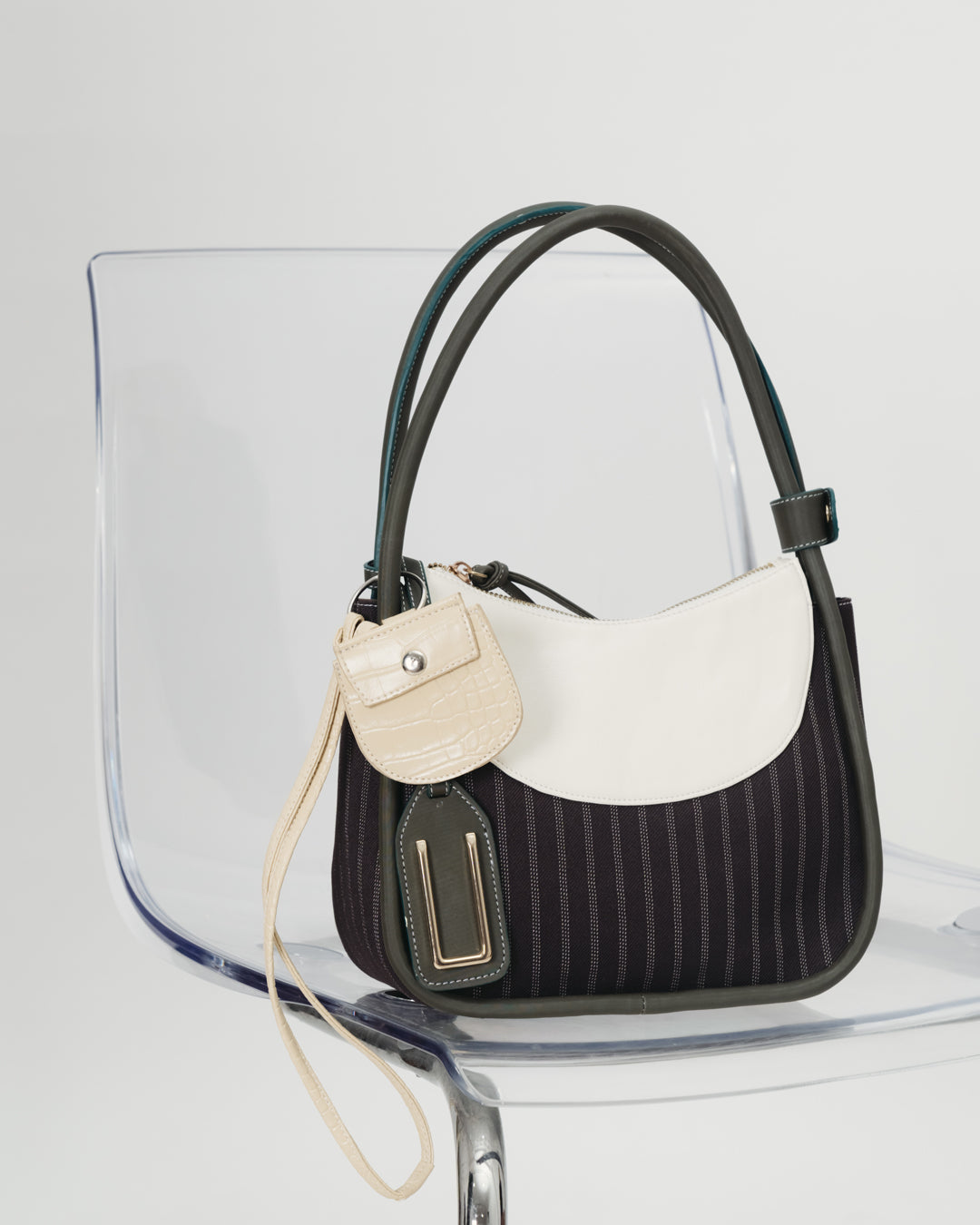 COCKTAIL - OLIVE MARTINI