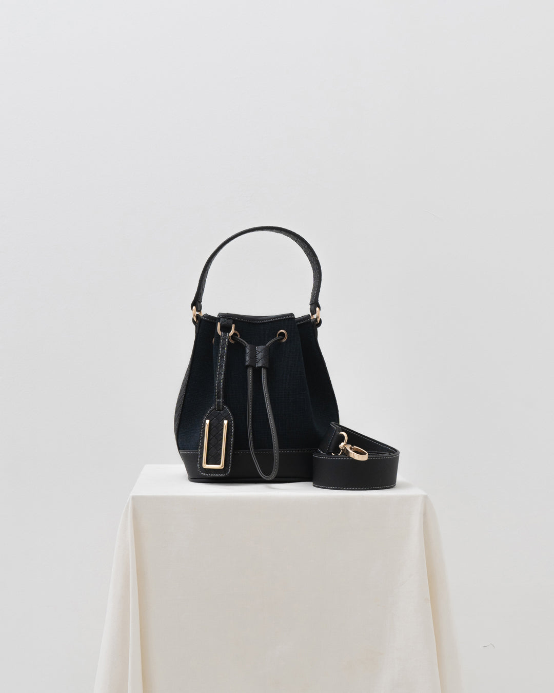 NARHA 22 — MIDNIGHT BLACK (2022)