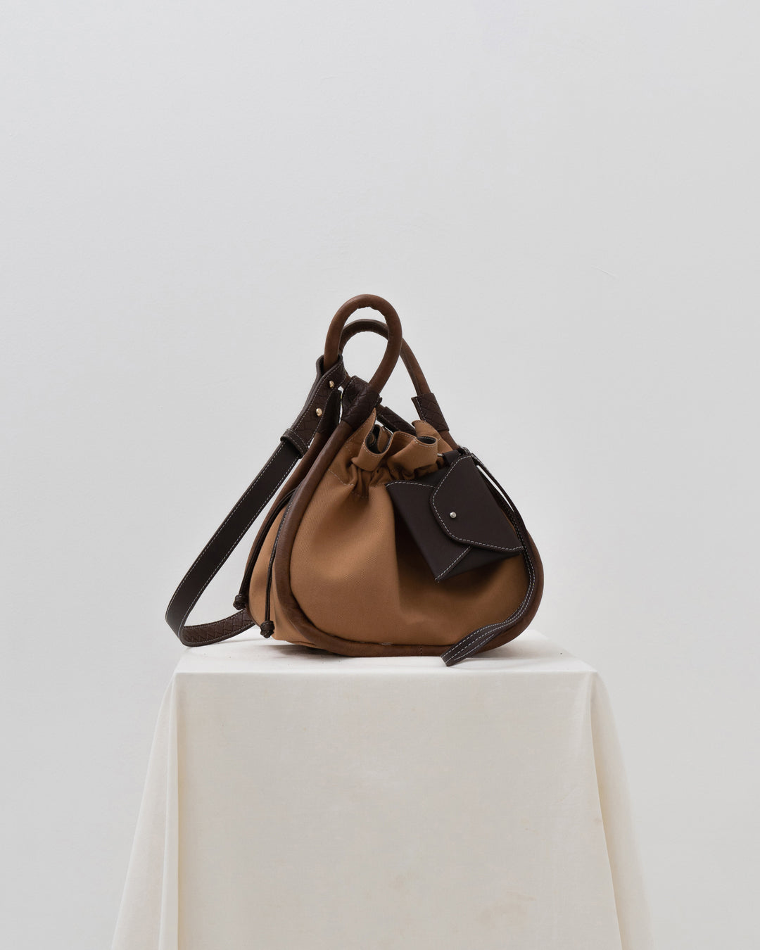 BENTO — CLASSIC TAN