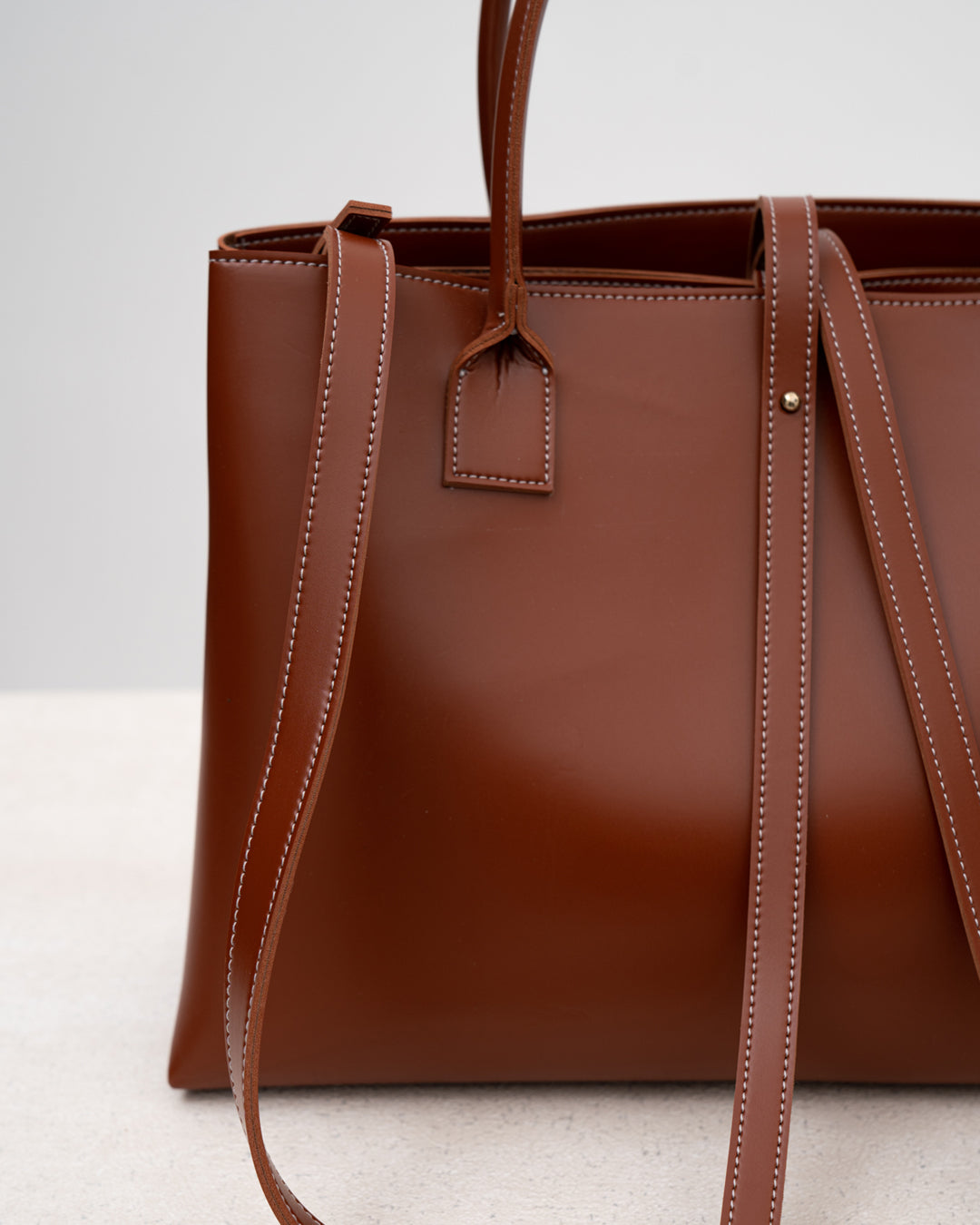 JARDIN TOTE 36 — TAN