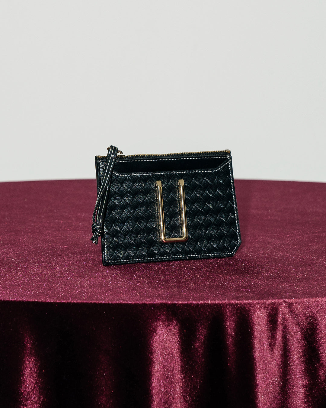 CARD WALLET — BLACK WOVEN