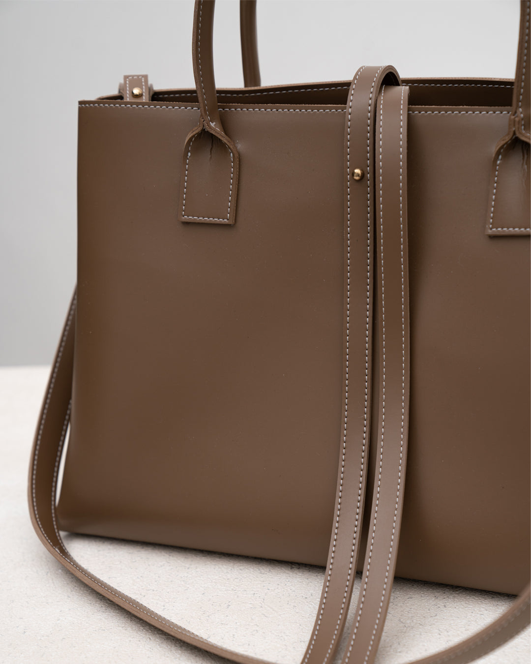 JARDIN TOTE 36 — TAUPE