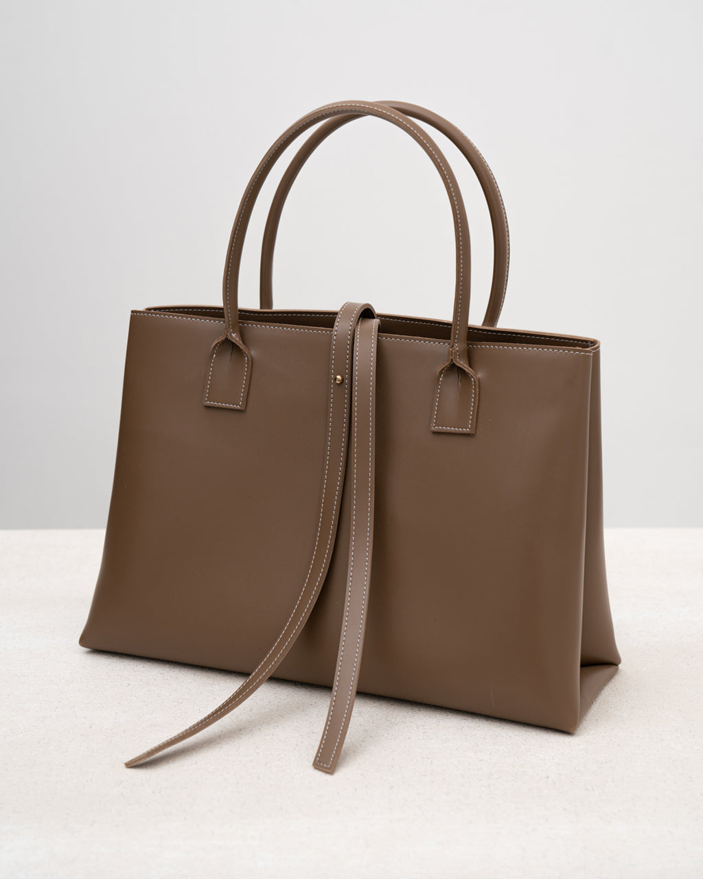 JARDIN TOTE 36 — TAUPE