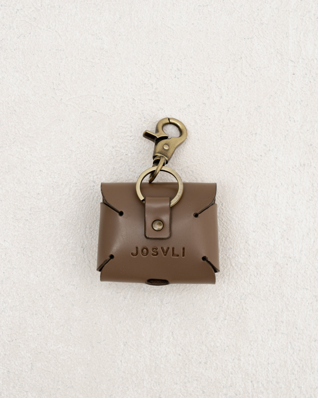 AIRPODS PRO CASE — TAUPE