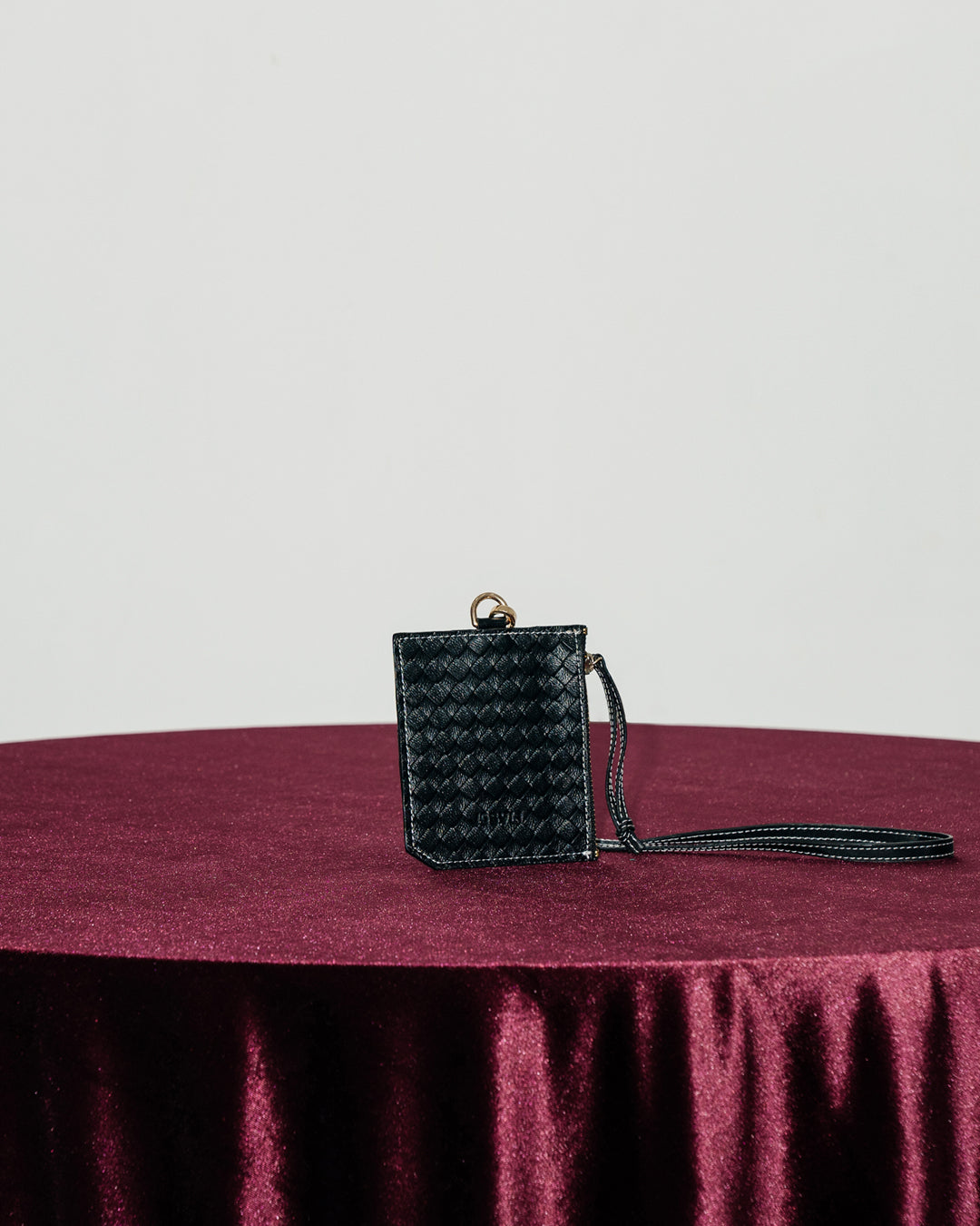 LANYARD — BLACK WOVEN