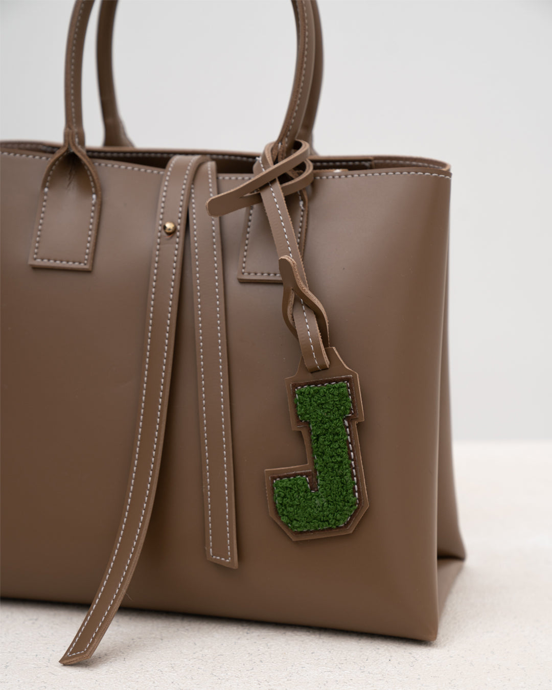 JARDIN TOTE 26 — TAUPE
