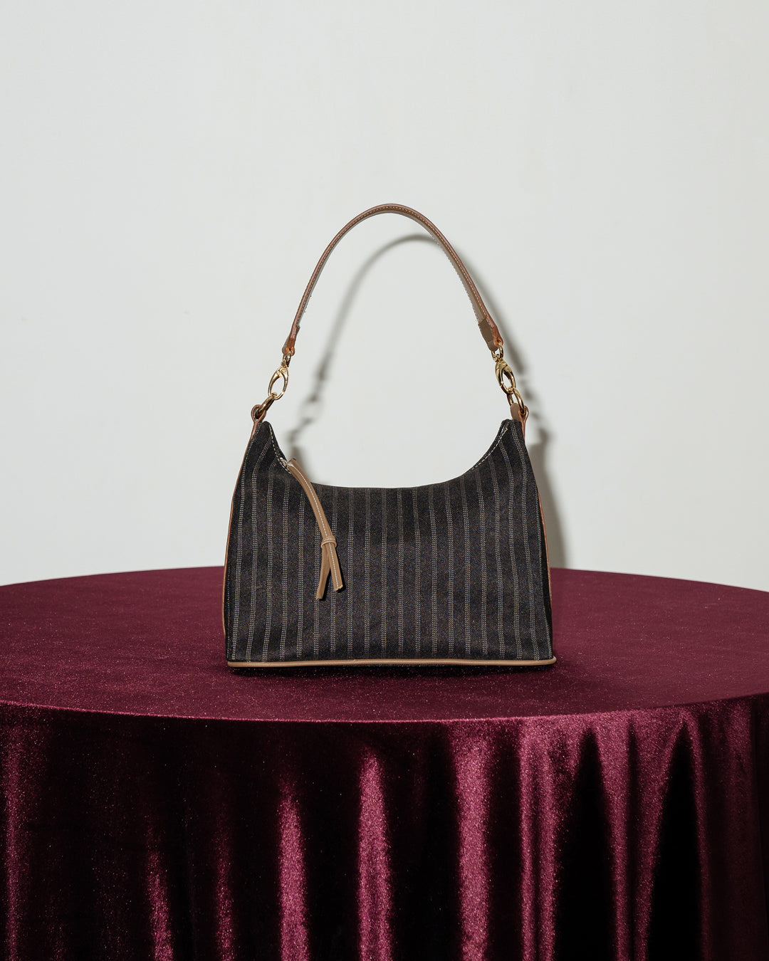 PILLOW  — TAUPE BROWN