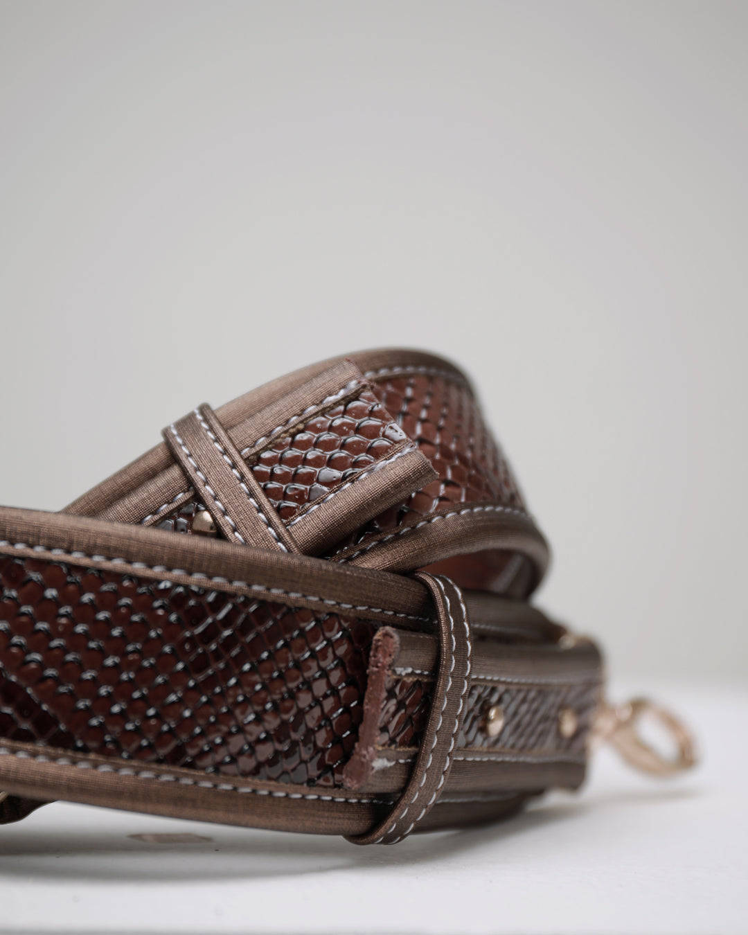 SHOULDER STRAP — PYTHON CACAO