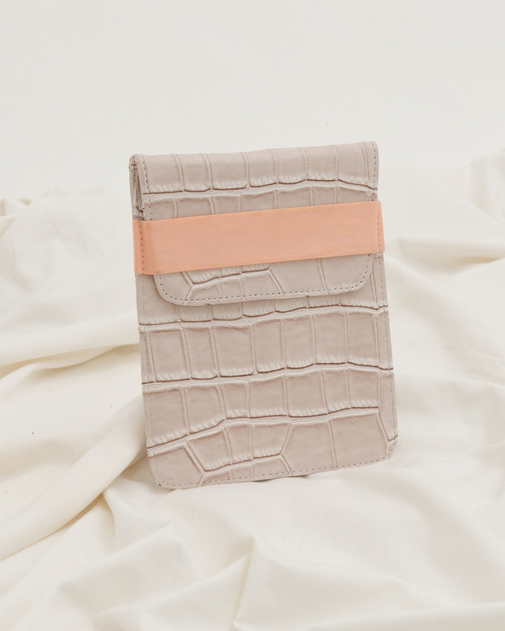 KINDLE SLEEVE — BLUSH