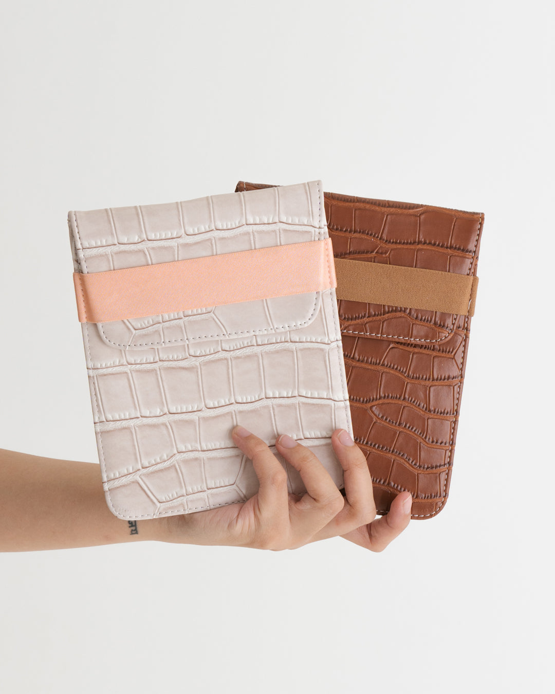 KINDLE SLEEVE — TAN