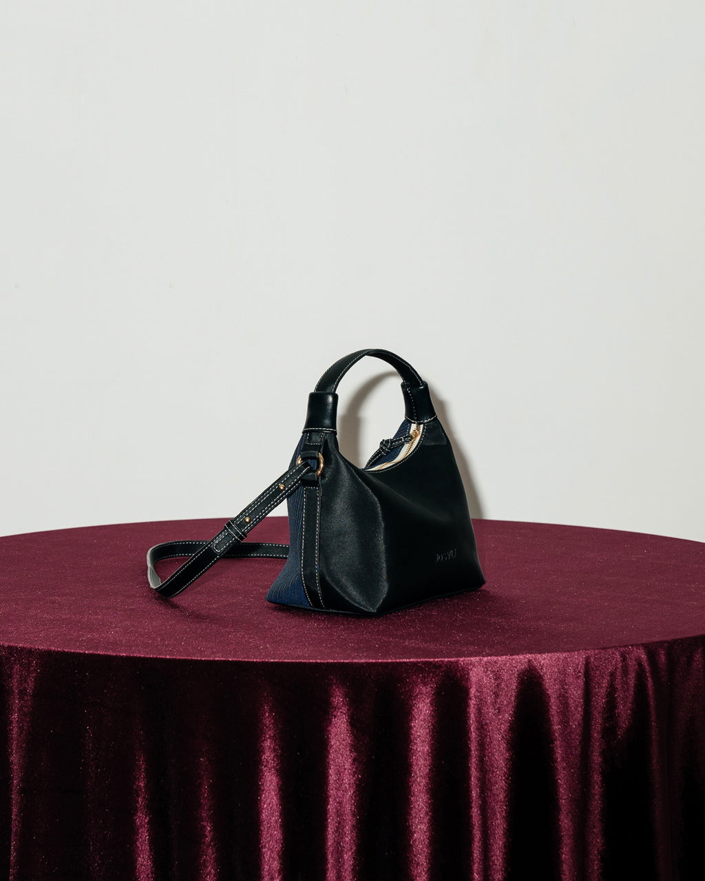 PILLOW MINI —  BLACK NIGHT