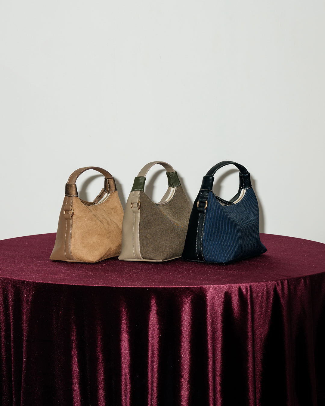 PILLOW MINI —  BLACK NIGHT