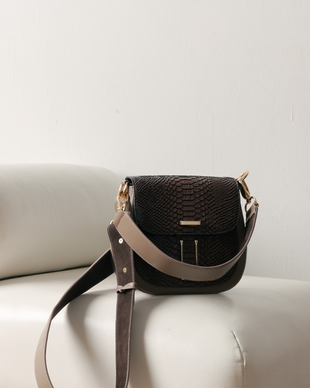 TREVOR — BUENO TAUPE