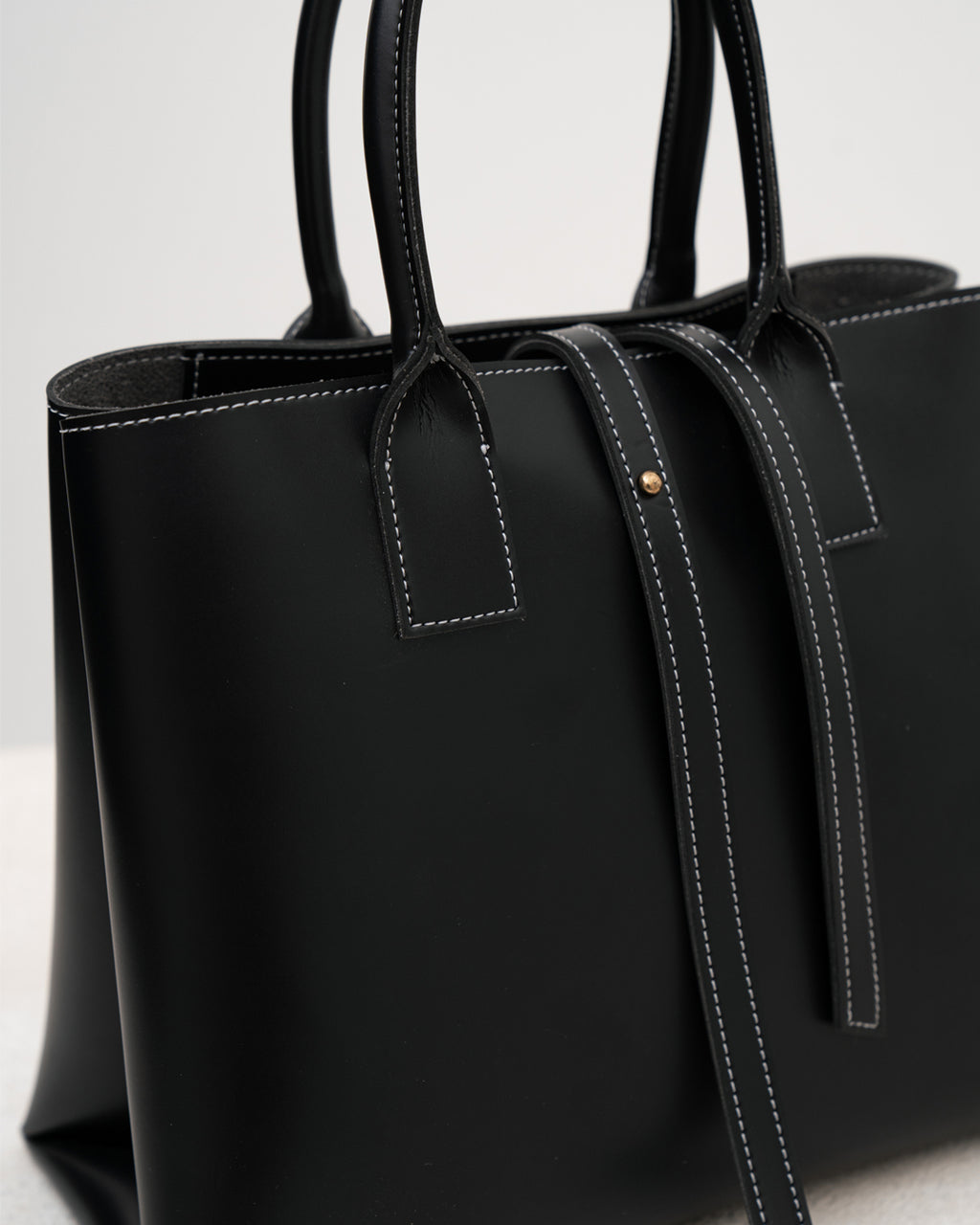 JARDIN TOTE 26 — BLACK